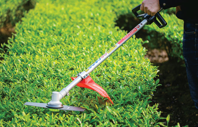 How to maintain and maintain the hedge shears in case of malfunctions and repairs of the hedge machine?